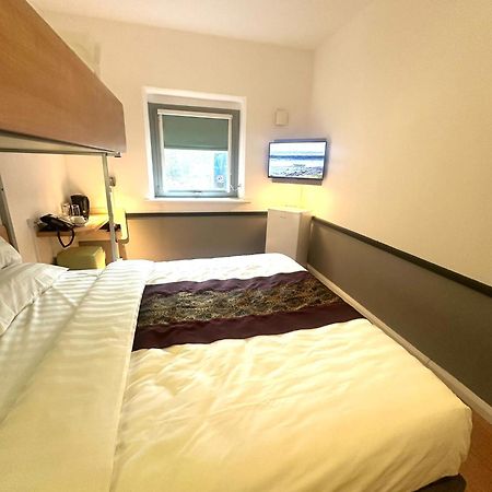Cambridge Hotel Bradford Central Екстериор снимка