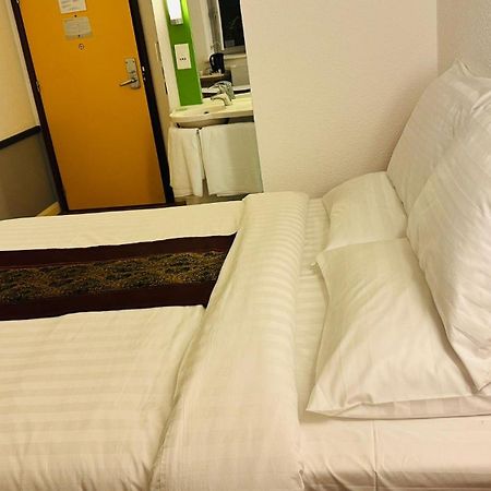 Cambridge Hotel Bradford Central Екстериор снимка